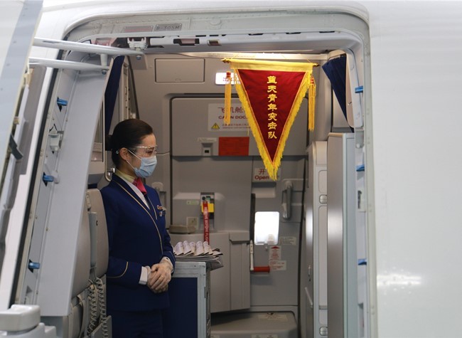 What Should You Consider When Taking a Flight During the COVID-19 Outbreak?