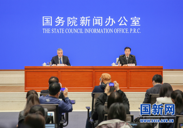 China's Exports down 3.5 pct, Imports up 2.4 pct in March