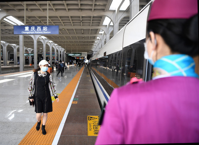 Sichuan and Chongqing Expedite Transportation Construction