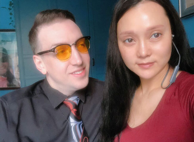 The Lighthouse Diaries: CHONGQING, CHINA, May 10 - Wanting Nothing is Having Everything