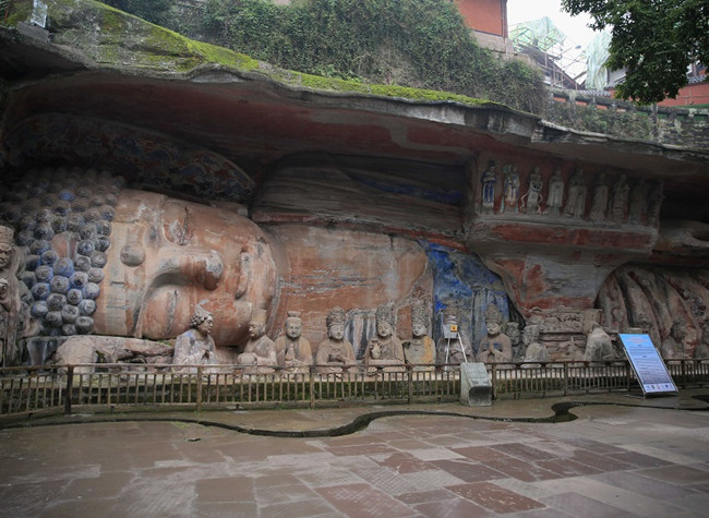 Yu Huiwen, Deputy to the NPC: Shaping a Regional Cultural Tourism and Leisure Center with Dazu Rock Carvings