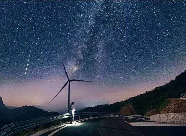 Fantastic Places to See Windmills in Chongqing's Summer