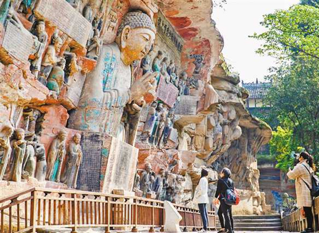 Beautiful Stones and Amazing Carvings in Dazu is Waiting for You