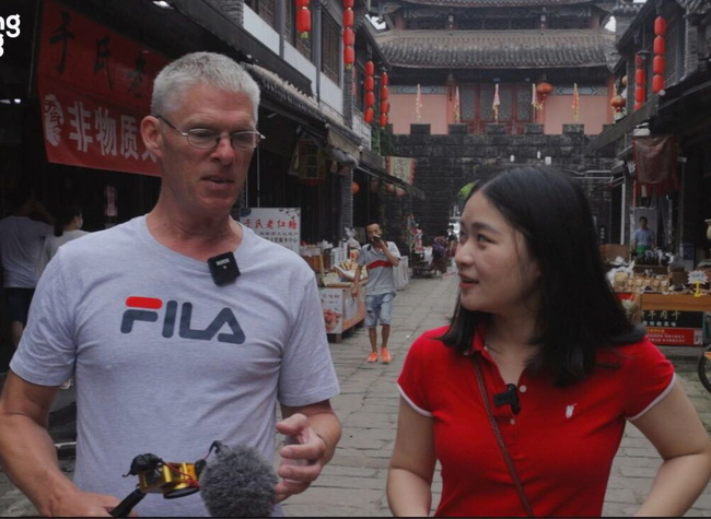 A Fun Exploration into Longxing Ancient Town Chongqing with Gweilo 60 | Travel Guide Special Edition