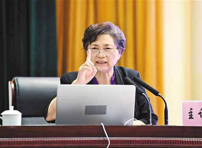 Academician Li Lanjuan Comes to Chongqing to Share Anti-Virus Experience