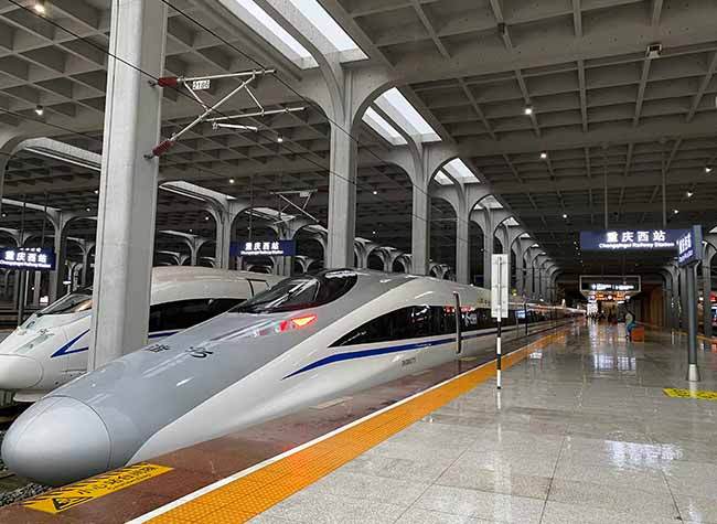 First Chongqing-Dali Direct High-speed Train Opened to Traffic