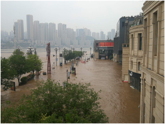 Chongqing in flood: Nanbin Road