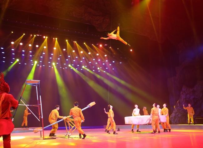 Chongqing International Circus City Stages Spring Festival Performances for Family Fun