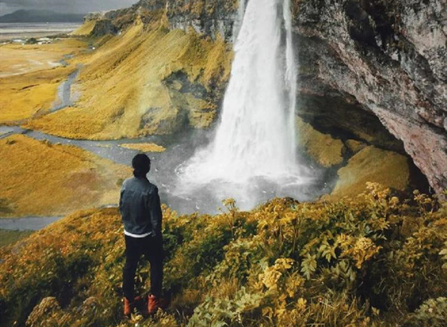 Li Lisi: the 1st iPhone Photography Winner from Kaizhou District