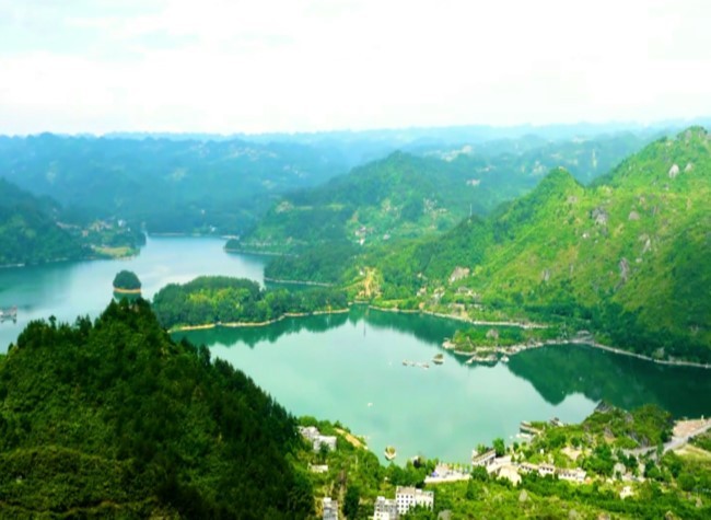 Qianjiang's Showcase Live Stream Received a Warm Response