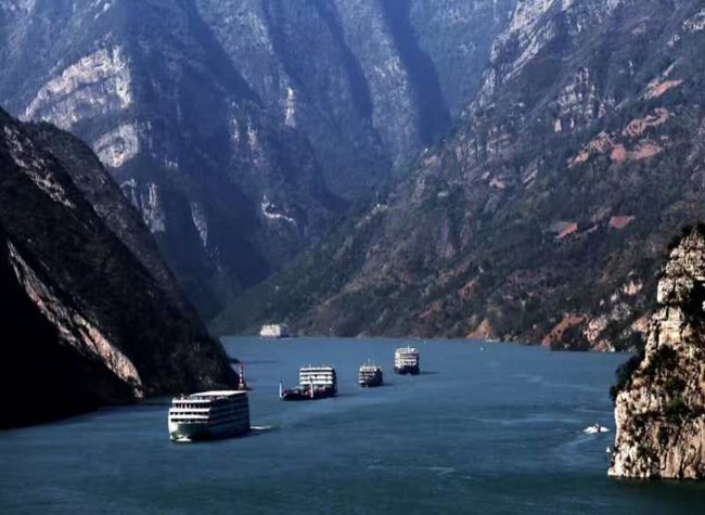 Three Gorges Tourism Route from Chongqing to Yichang Resumes