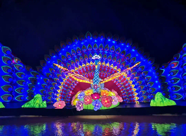 Lantern Show Kicks off at South Hot Spring Park