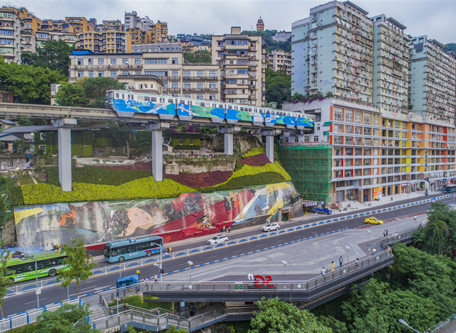 Cute Souvenirs of Liziba Station Gain Great Popularity among Tourists