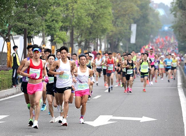 Run for Fun - 2020 Dazu Longshui Lake Half Marathon Kicks Off
