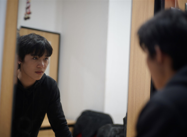 Our Stories|Xu Chuanbin: An Acrobatic Boy to Give Fantastic Performances