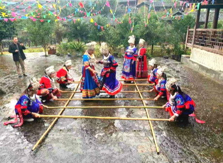 Once Impoverished Luojiatuo Miao Village Transformed into Scenic Area
