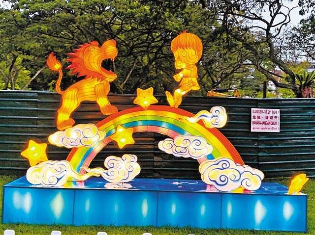 Sets of Zigong Lanterns Shipped via ILSTC Displayed in Singapore