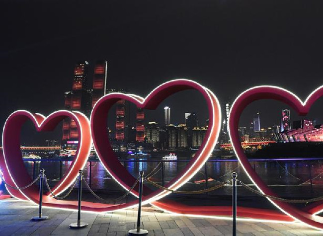 Come to Enjoy Feasts of Lights in Chongqing!