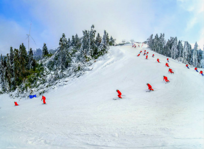 Nantian Lake and Ski Resort Upgraded with 57 Year Round Tourist Experiences