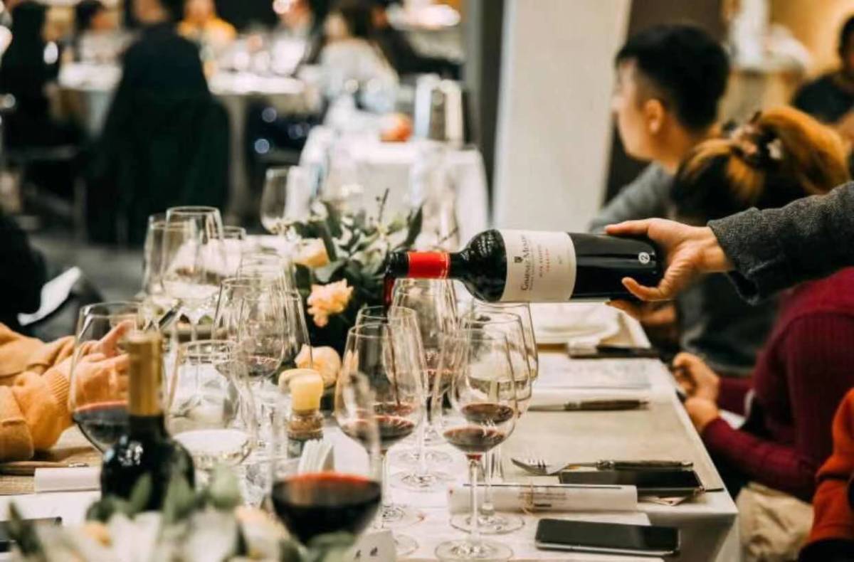 Guests are tasting Uruguay wine