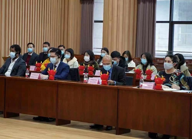 SW China's Chongqing Holds Policy Briefing for Foreign Consulates, Business Institutions, Enterprises