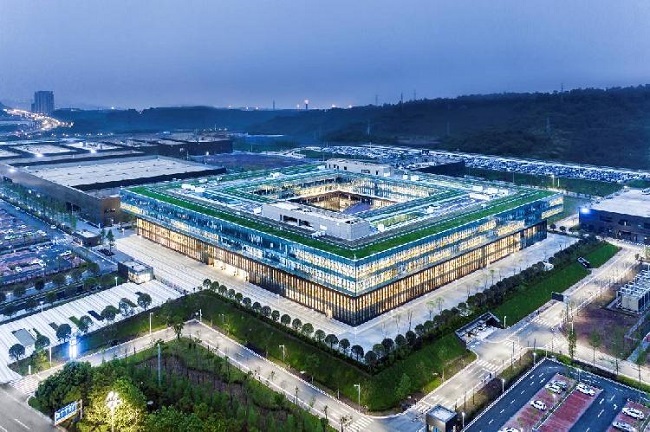 Liangjiang New Area Leads Technological Breakthroughs with Increasing High-Tech Enterprises