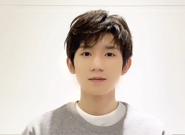 TFBOYS Singer Wang Yuan Wishes a Happy New Year and All the Best!