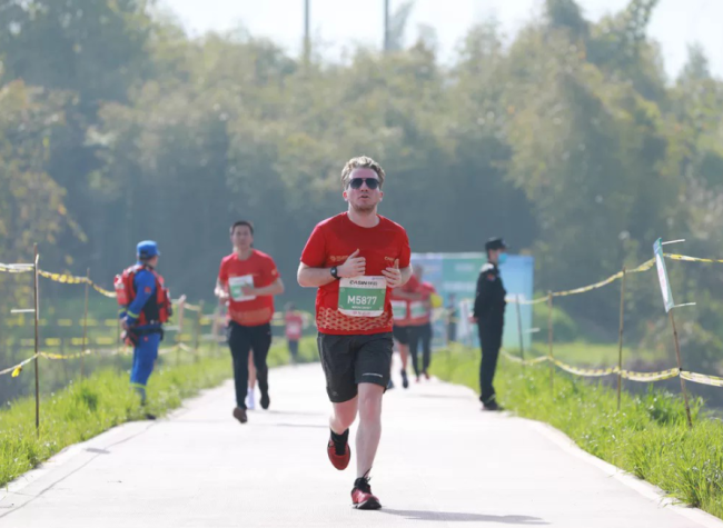 2021 Dazu Longshui Lake Half Marathon Kicked Off In A Vibrant Spring Day