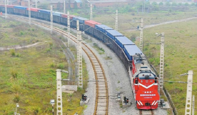 1,000 Containers Breakthrough in Cross-Border Railway Transport