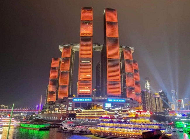 To Pioneer Inland Modern Service Industry Development in SW China, Chongqing