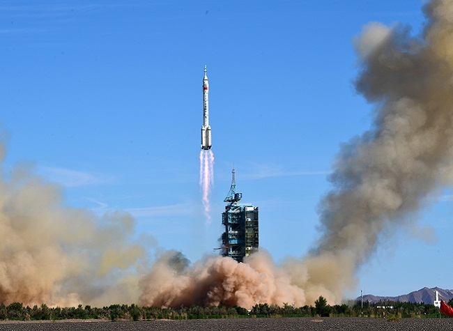 Three Astronauts Head to Space Station, Embarking on 3-Month Mission