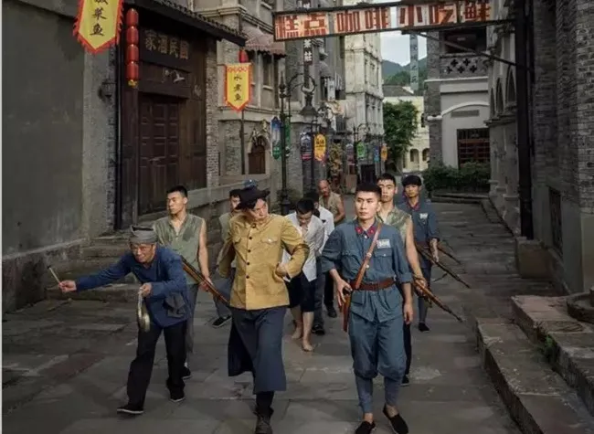 Flashback to the Old Times at the Liangjiang International Film City