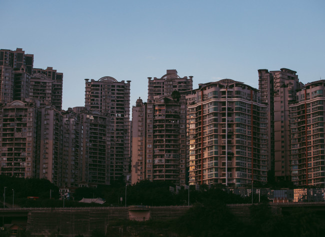 Exploring Hidden Spots under the Highways | Mikkel's Vlog