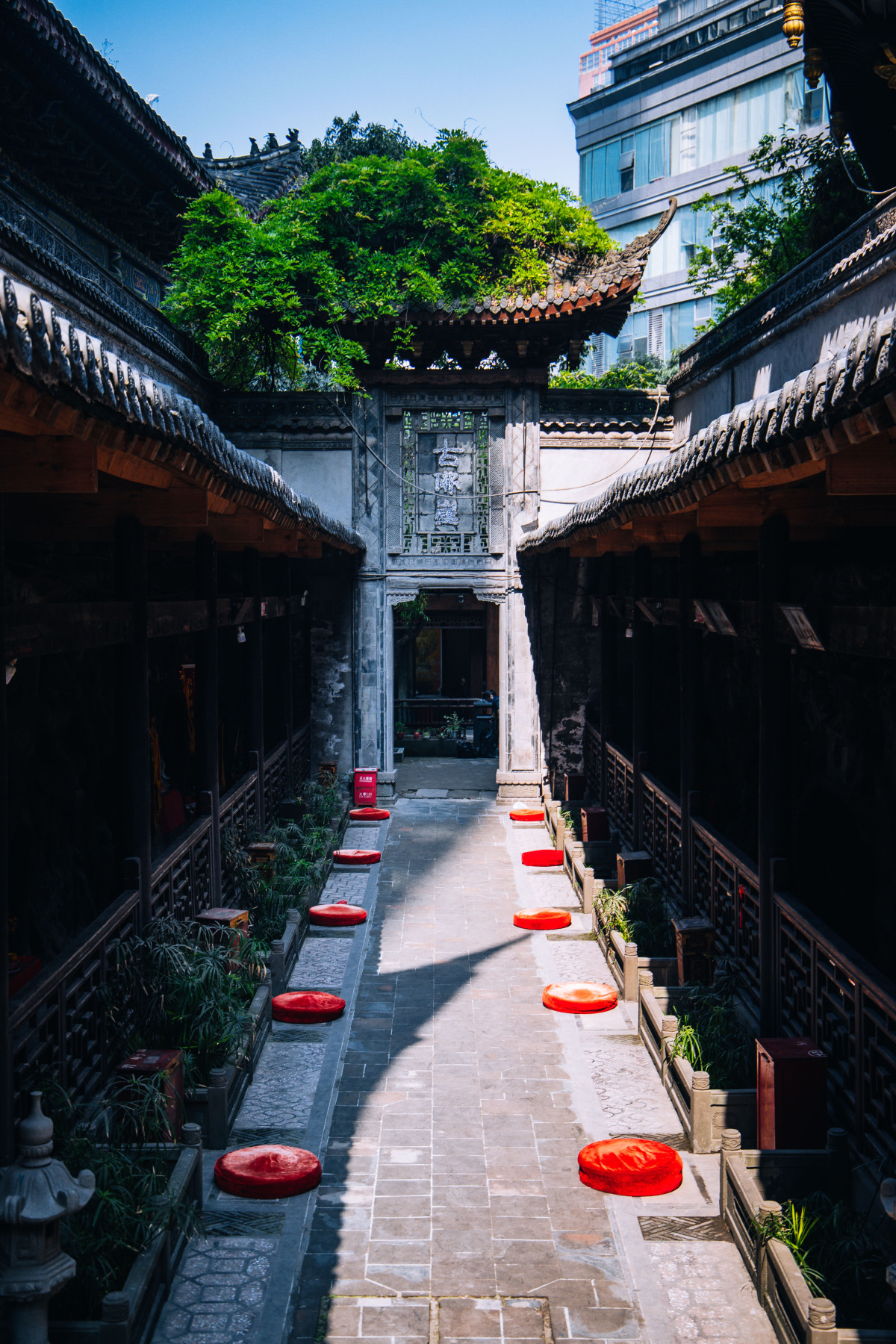 Luohan Temple ichongqing