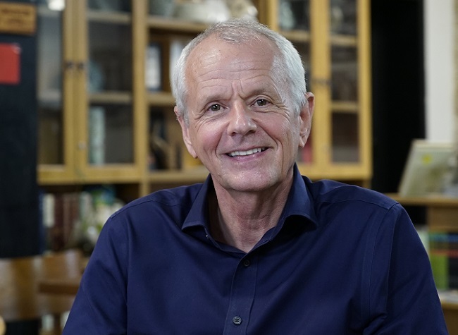 Stephen Ellison: Chongqing will be a real international city | Consulate Officials in Chongqing