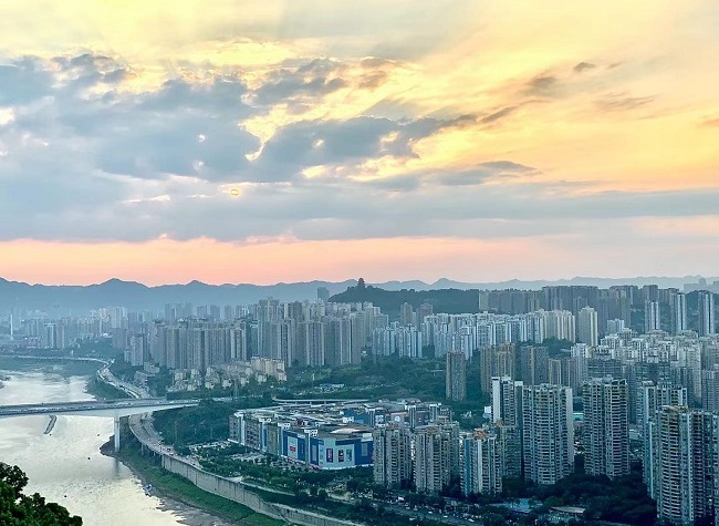 Why Chongqing's Piloting in Western China's Service Industry?