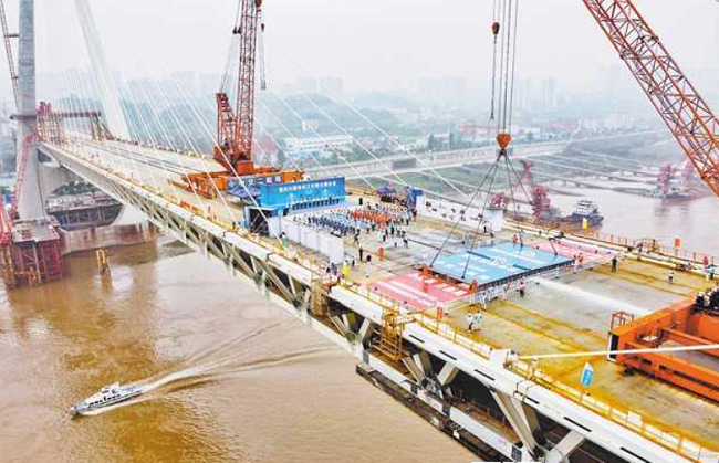 Road-Rail Cable-Stayed Bridge with Longest Span Worldwide to Open in SW China