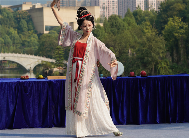 Virtual World and China Chic: West China Animation Culture Festival Opened