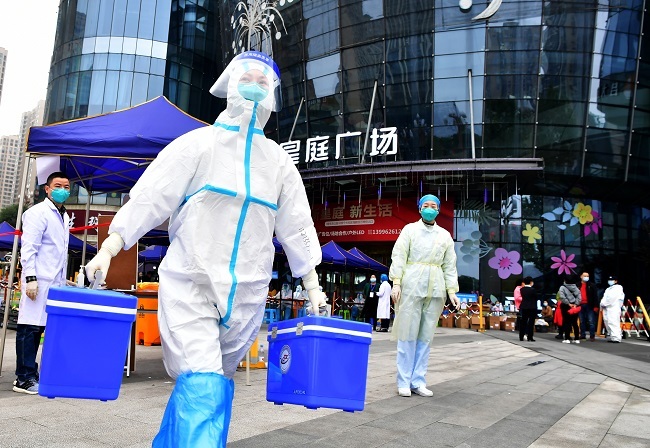 Three Areas in Chongqing Classified as Medium-Risk Level | COVID-19 Update