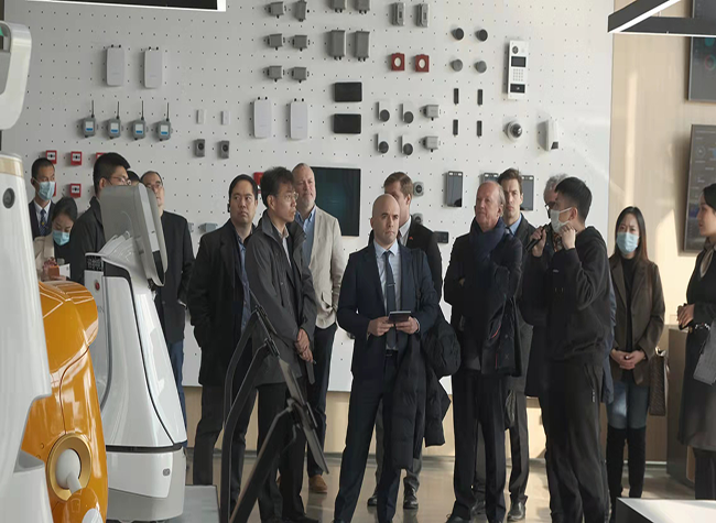 Consulate Officials visited Science City: A Tour of Tech and Culture