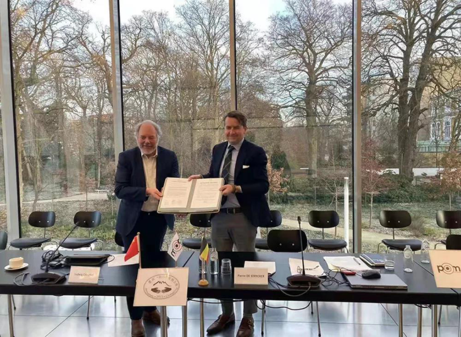 Chongqing and Antwerp Commemorating the Ten Years of Friendship