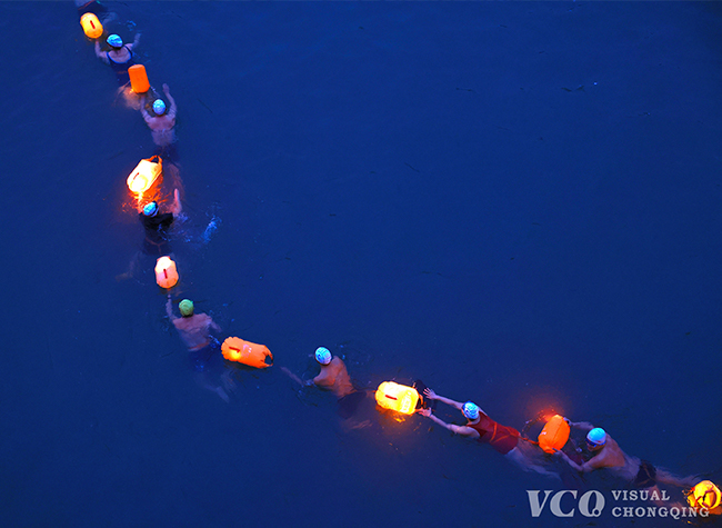 Visual Chongqing | Winter swimming
