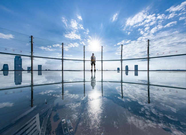 City in the Sky: Beautiful Scenery in the Clouds of Downtown Chongqing