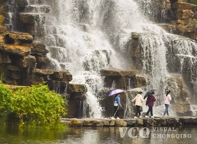 Visual Chongqing | Waterfall