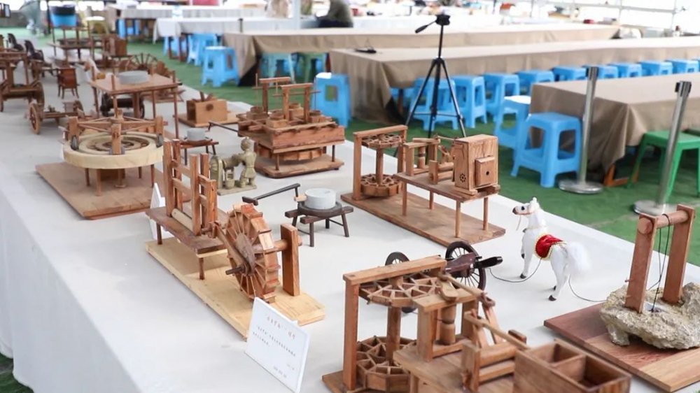 A 75YearOld in Chongqing Reproduces Ancient China's Tools ichongqing