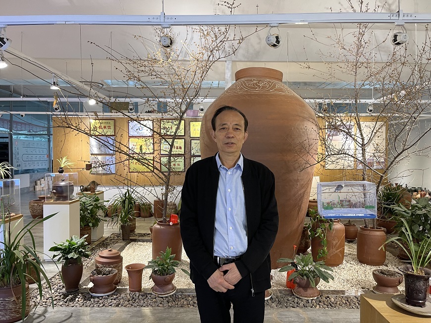 Liang Xiancai, a national-level inheritor of Rongchang potter, has spent his entire life working on the cultural heritage.