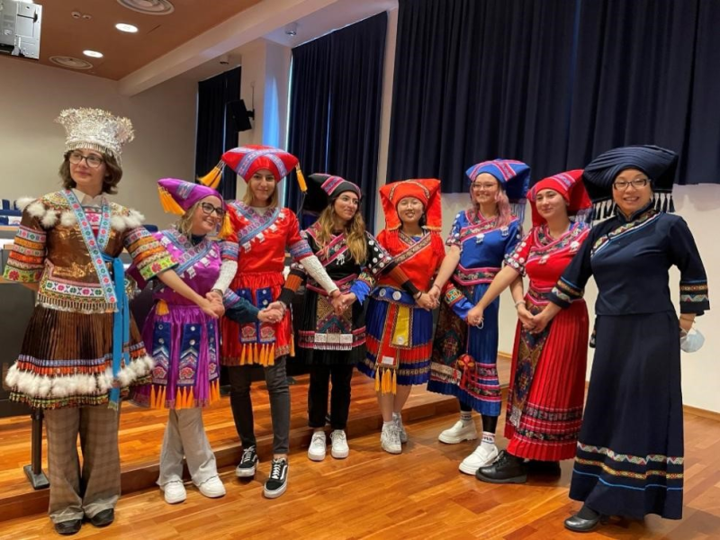 Confucius Institute in Pisa hosted the "China's Intangible Wolrd Cultural Heritage: Identity, Self-awareness, and Ethnic Minority” forum in October 2021.(Photo\ Chongqing University)