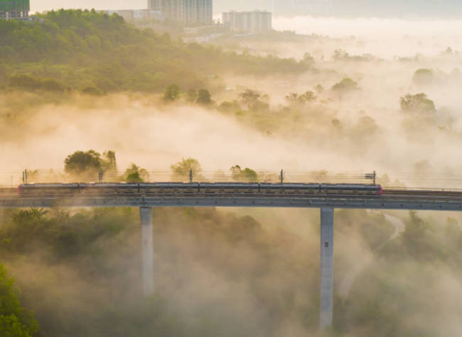 The 'Train on the Cloud' Goes Viral on China's Social Media