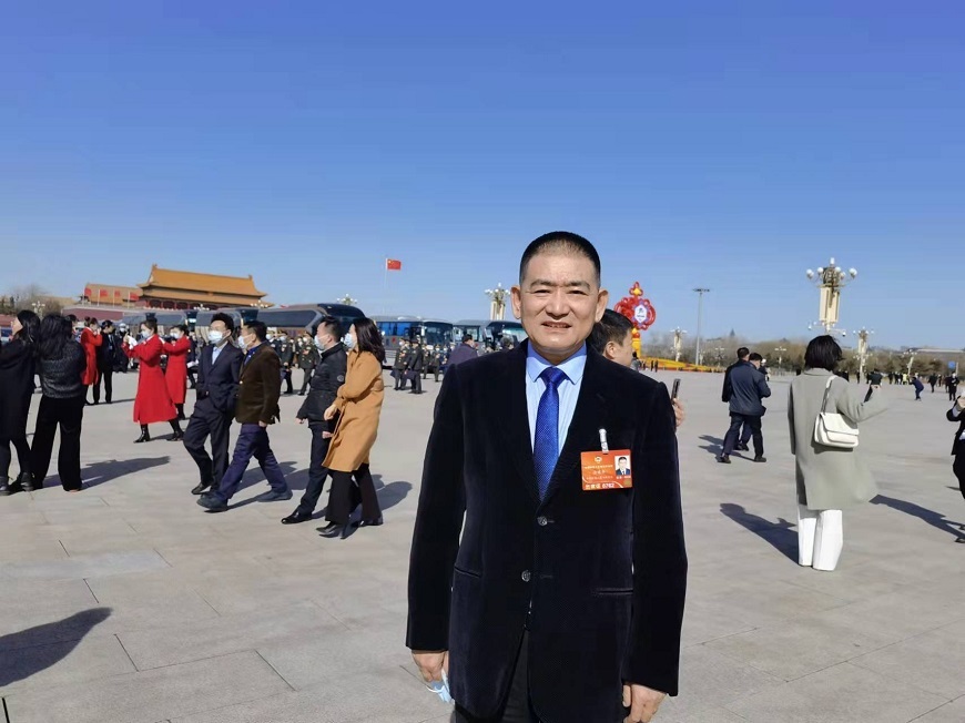Tu Jianhua, a member of the CPPCC National Committee, and Chairman of the Board of Directors of Loncin Holdings Co., Ltd.