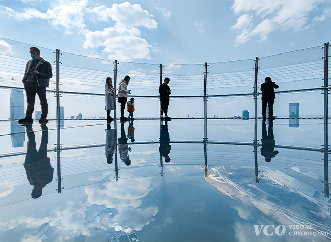 Visual Chongqing | Walking in the Clouds